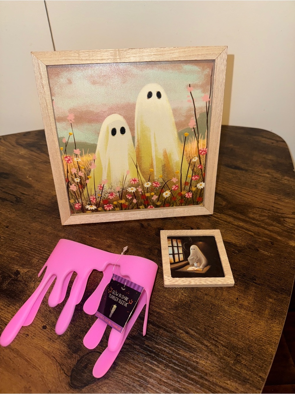 Target bullseye ghost frame, magnet and glow in the dark tumbler sleeve